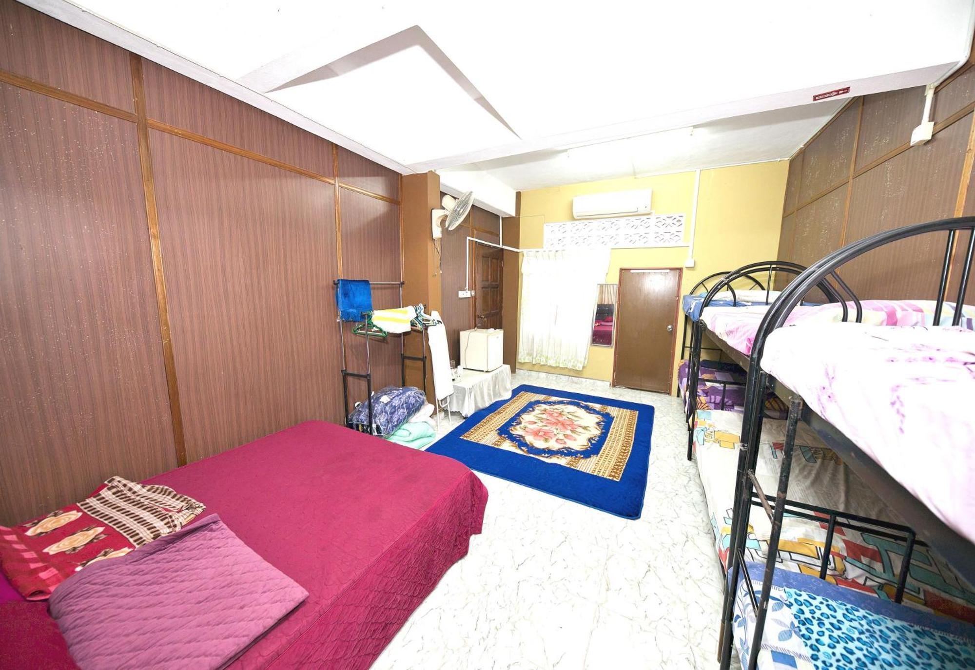 Oyo 90915 Ilham Villa Kampong Binjai (Kelantan) المظهر الخارجي الصورة