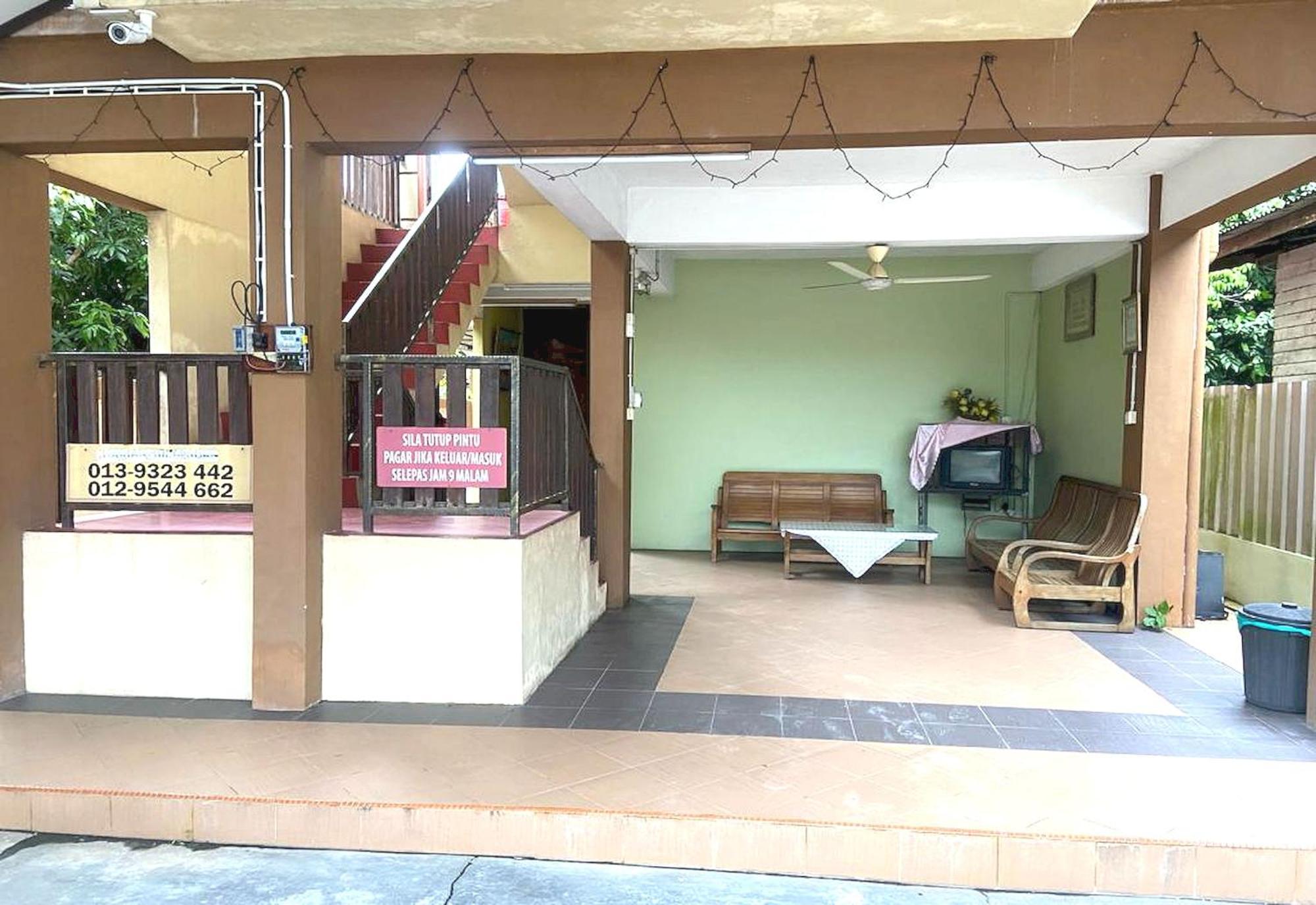 Oyo 90915 Ilham Villa Kampong Binjai (Kelantan) المظهر الخارجي الصورة